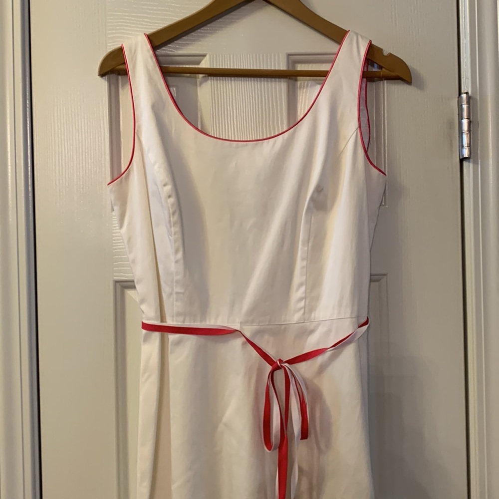 Plaza South Dainty White A-Line Dress/Floral Decor Hem/Ribbon belt. Size 8